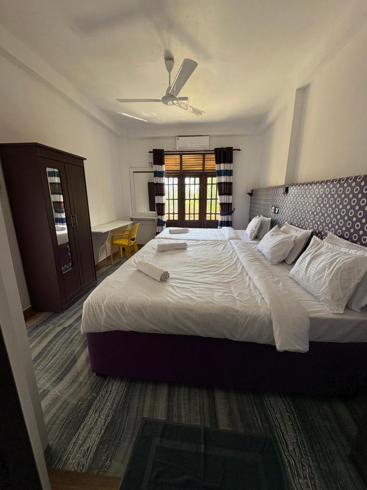 Wake N Flow, Weligama Exteriér fotografie