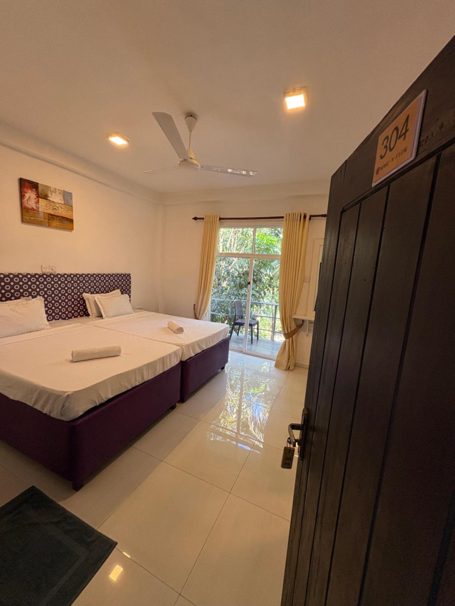 Wake N Flow, Weligama Exteriér fotografie